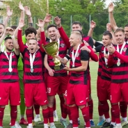 ФК "Флорешть" были вручены золотые медали и Кубок за победу в Лиге 1