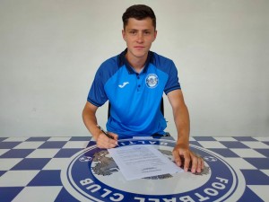 FC Bălți a semnat contracte cu trei discipolii ai școlii de fotbal din localitate
